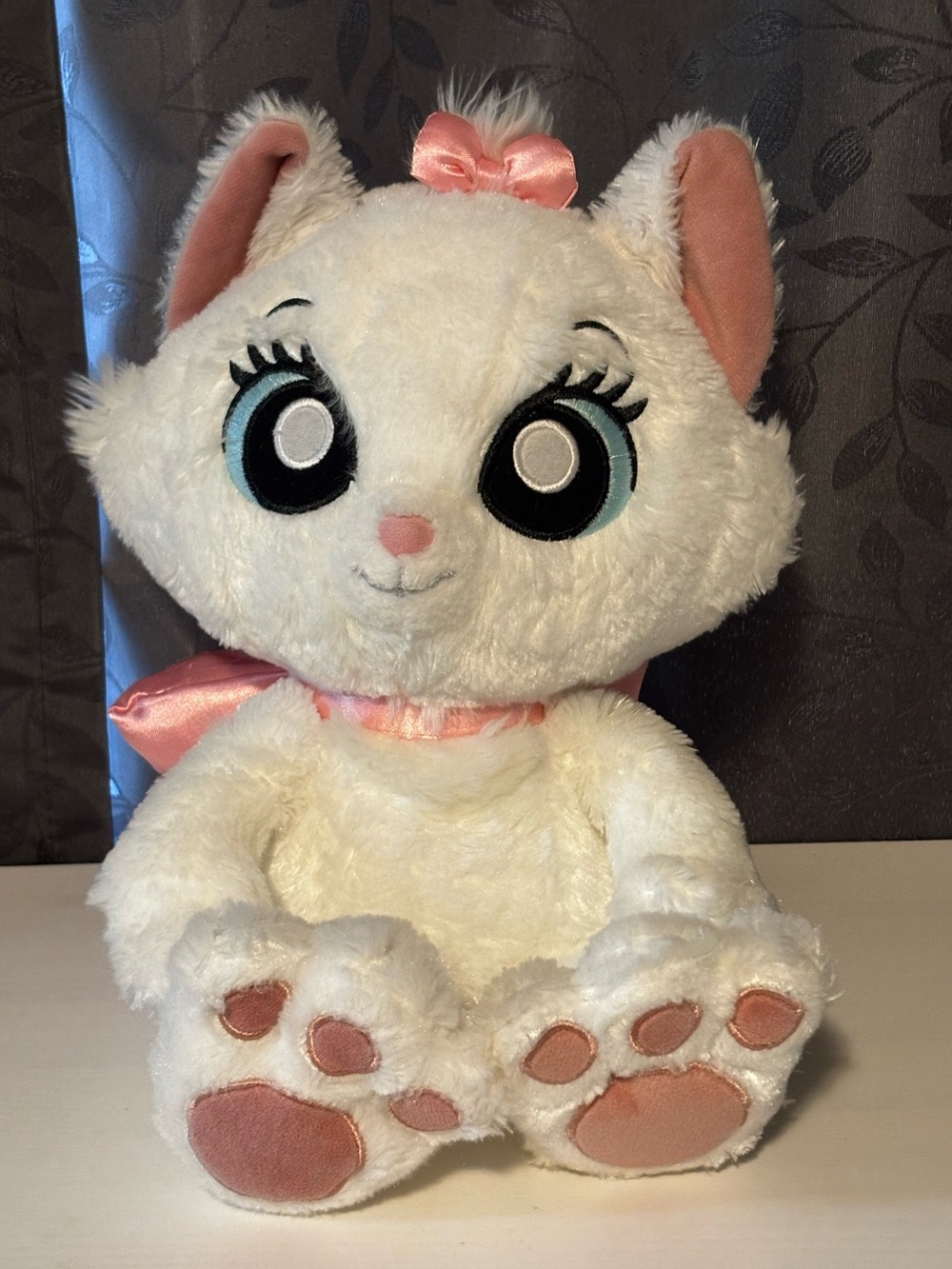 Disney - Marie Big Foot Plush